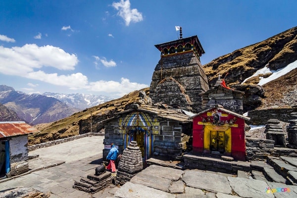 Deoriatal Chopta Chandrashila Trek - Lake & Summit Exploration - Image 2
